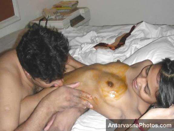 https://pub-5fcdf72a54cd4edbb03ec3edaa415a42.r2.dev/nakedleaks/romantic_indian_couple_nude_image/4.jpg