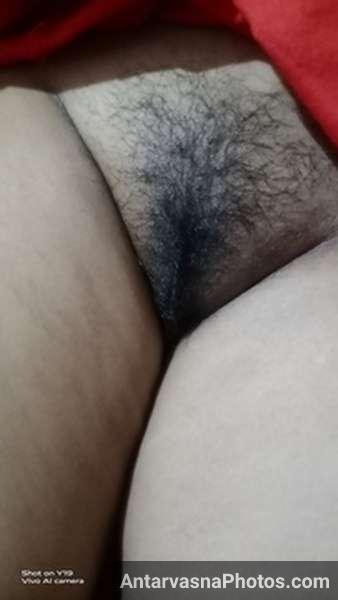 https://pub-5fcdf72a54cd4edbb03ec3edaa415a42.r2.dev/nakedleaks/rural_aunt_and_nephew's_intimate_moments_captured_in_47_desi_xxx_photos/39.jpg