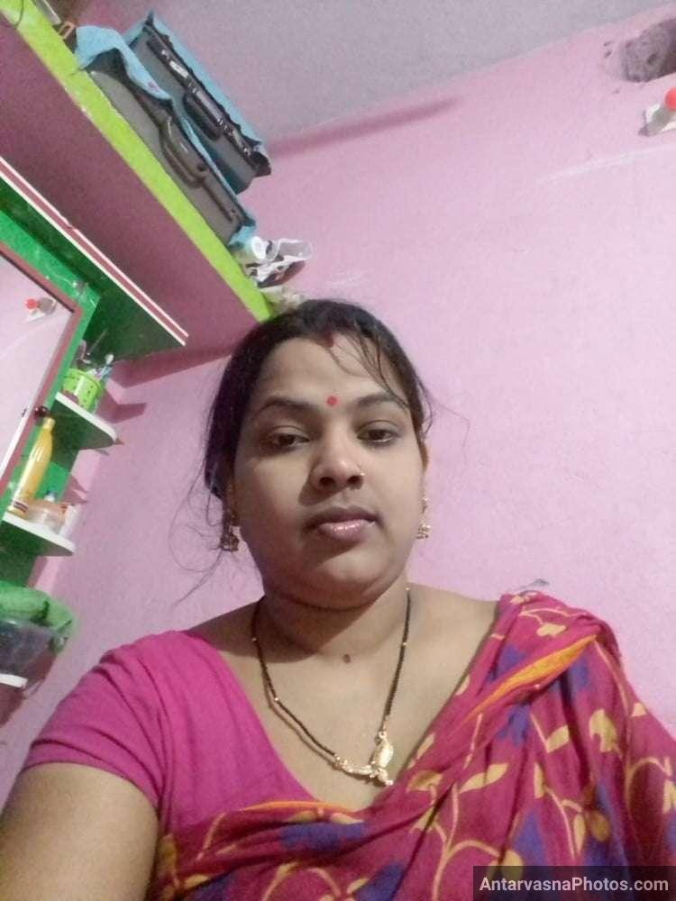 https://pub-5fcdf72a54cd4edbb03ec3edaa415a42.r2.dev/nakedleaks/rural_aunty_flaunts_big_boobs_and_uncovers_her_pussy_in_selfies/22.jpg