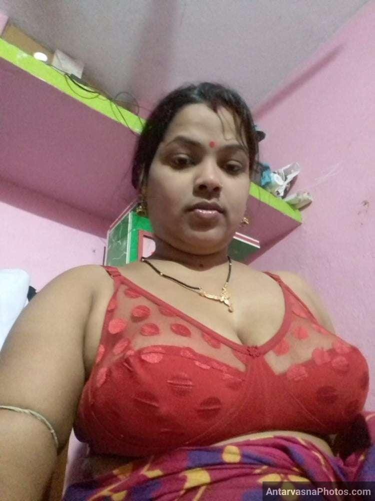 https://pub-5fcdf72a54cd4edbb03ec3edaa415a42.r2.dev/nakedleaks/rural_aunty_flaunts_big_boobs_and_uncovers_her_pussy_in_selfies/5.jpg