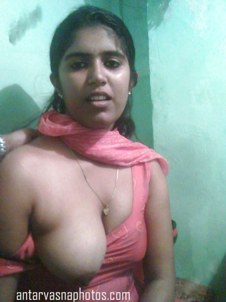 Rural girl passionately sucking her boyfriend's cock