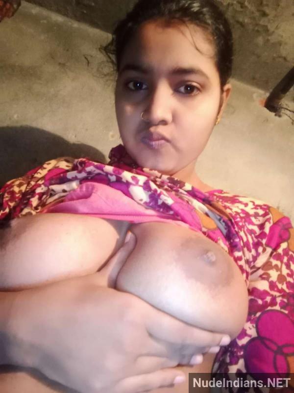 Rural Girlfriend's Surprise - Desipapa Muslim Girl Shows Off Bust in Pictures