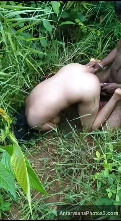 https://pub-5fcdf72a54cd4edbb03ec3edaa415a42.r2.dev/nakedleaks/rural_village_bhabhi_with_large_breasts_in_rustic_lovemaking_pictures/7.jpg