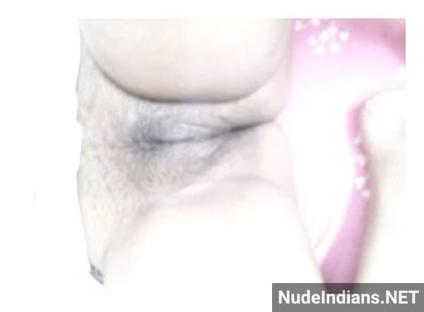 https://pub-5fcdf72a54cd4edbb03ec3edaa415a42.r2.dev/nakedleaks/rural_wife's_private_photos_showcase_intimacy/0.jpg