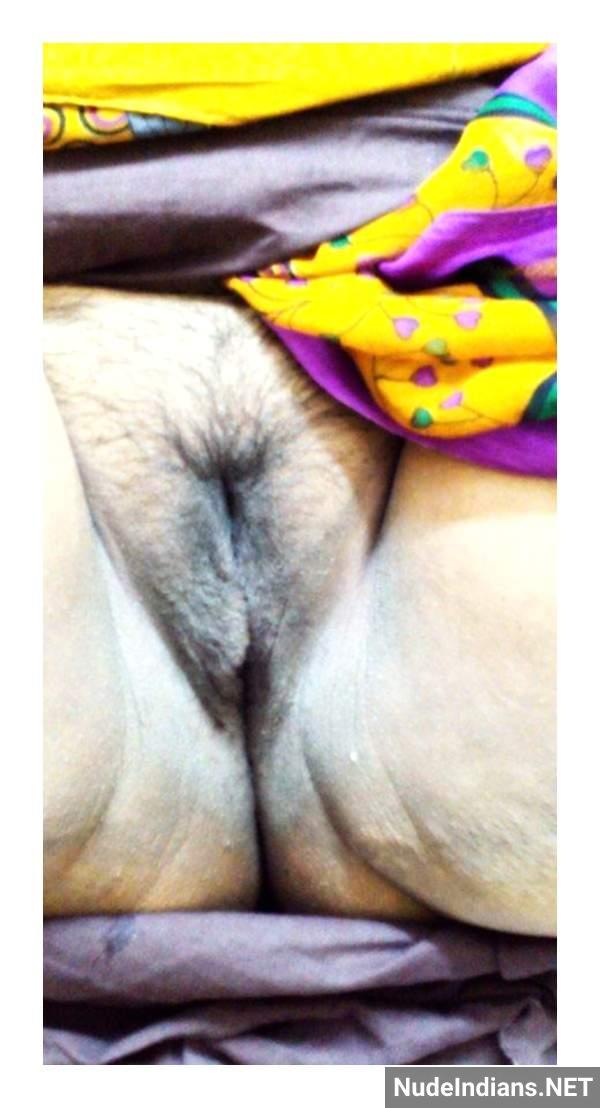 https://pub-5fcdf72a54cd4edbb03ec3edaa415a42.r2.dev/nakedleaks/rural_wife's_private_photos_showcase_intimacy/38.jpg