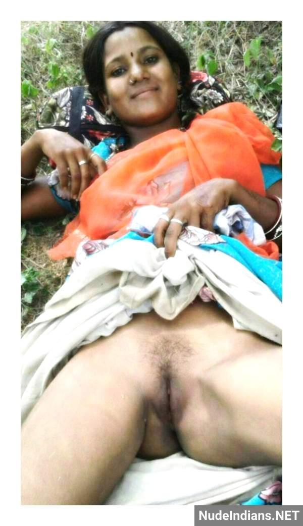 https://pub-5fcdf72a54cd4edbb03ec3edaa415a42.r2.dev/nakedleaks/rural_wife's_private_photos_showcase_intimacy/40.jpg