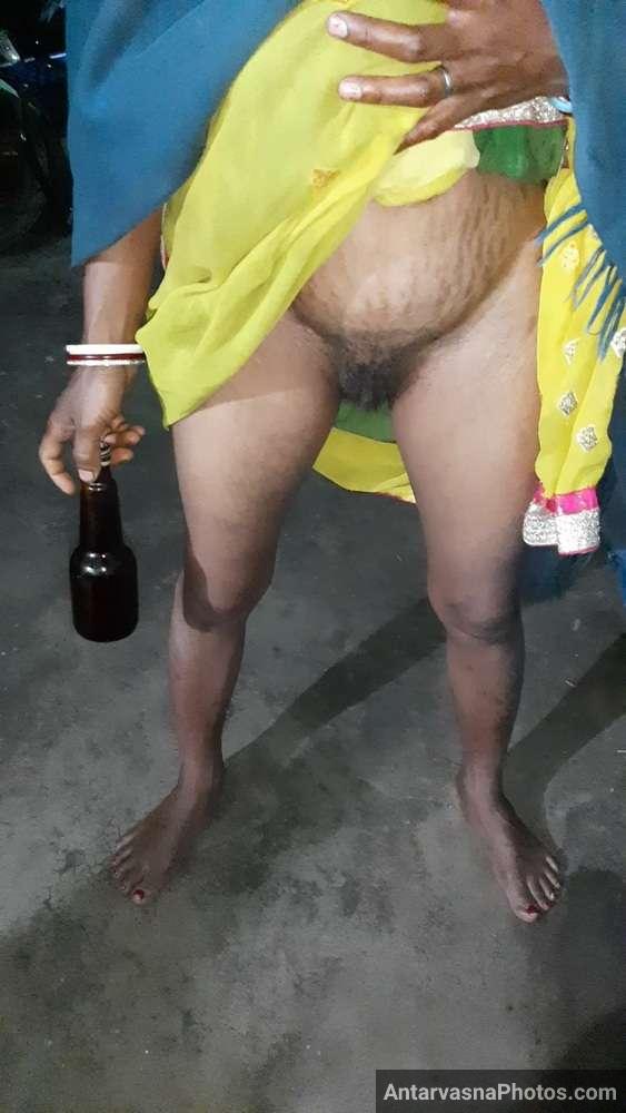https://pub-5fcdf72a54cd4edbb03ec3edaa415a42.r2.dev/nakedleaks/rural_wife_inserts_entire_bottle_in_her_private_area/0.jpg