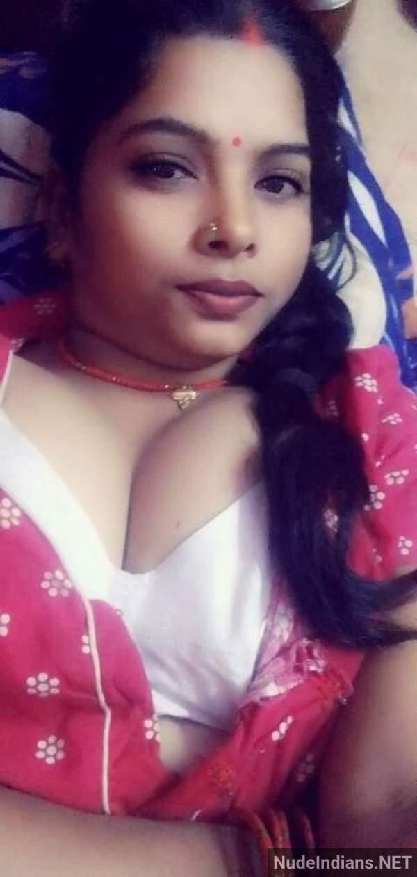 https://pub-5fcdf72a54cd4edbb03ec3edaa415a42.r2.dev/nakedleaks/rural_woman's_exposed_private_parts_and_breasts_displayed/34.jpg
