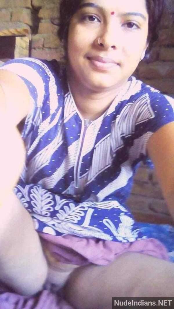https://pub-5fcdf72a54cd4edbb03ec3edaa415a42.r2.dev/nakedleaks/rural_woman's_exposed_private_parts_and_breasts_displayed/45.jpg
