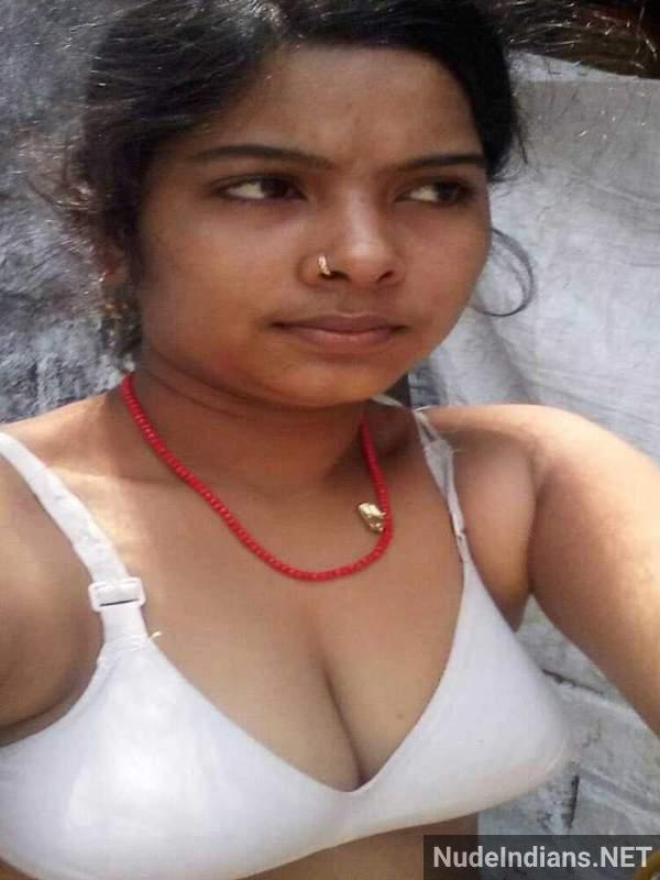 https://pub-5fcdf72a54cd4edbb03ec3edaa415a42.r2.dev/nakedleaks/rural_woman's_exposed_private_parts_and_breasts_displayed/8.jpg