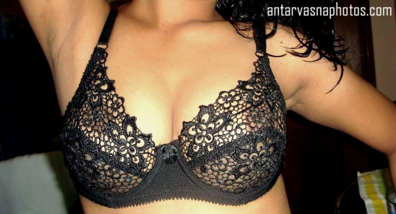 https://pub-5fcdf72a54cd4edbb03ec3edaa415a42.r2.dev/nakedleaks/sanju_flaunting_her_traditional_juicy_bosom/3.jpg