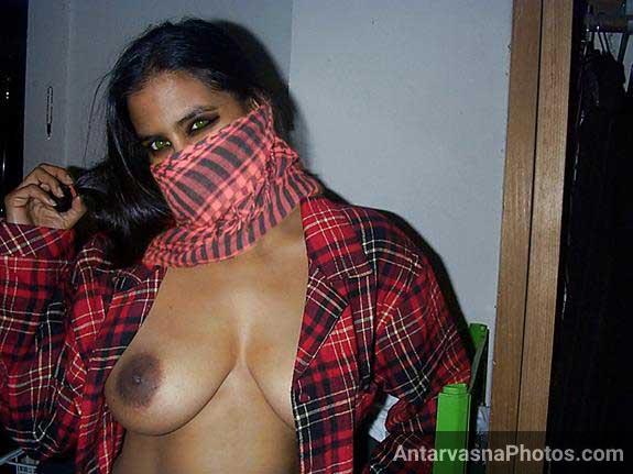 Saucy Images of Indian Ladies