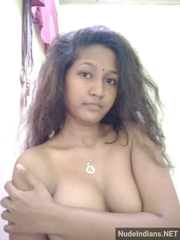 https://pub-5fcdf72a54cd4edbb03ec3edaa415a42.r2.dev/nakedleaks/scandal_in_pune:_provocative_selfies_of_a_young_woman_spread_online/34.jpg