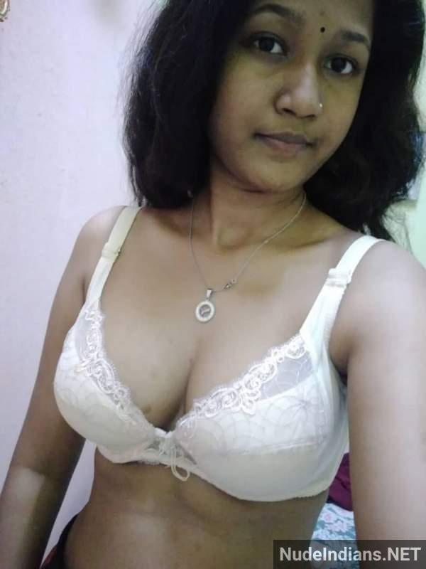 https://pub-5fcdf72a54cd4edbb03ec3edaa415a42.r2.dev/nakedleaks/scandal_in_pune:_provocative_selfies_of_a_young_woman_spread_online/50.jpg