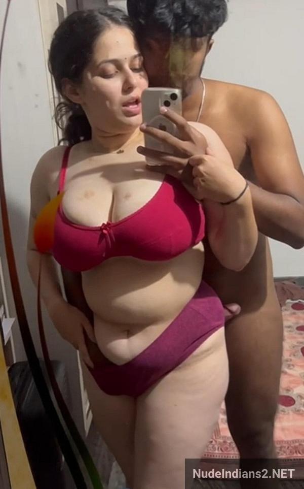 https://pub-5fcdf72a54cd4edbb03ec3edaa415a42.r2.dev/nakedleaks/scandal_involving_bangalore_hr_renuka_rao_and_office_intern/21.jpg