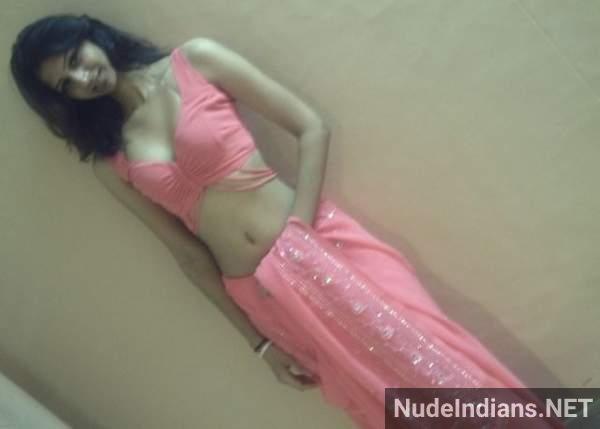 https://pub-5fcdf72a54cd4edbb03ec3edaa415a42.r2.dev/nakedleaks/scandal_of_viral_nude_selfies_by_gujarati_nri_girlfriend/1.jpg