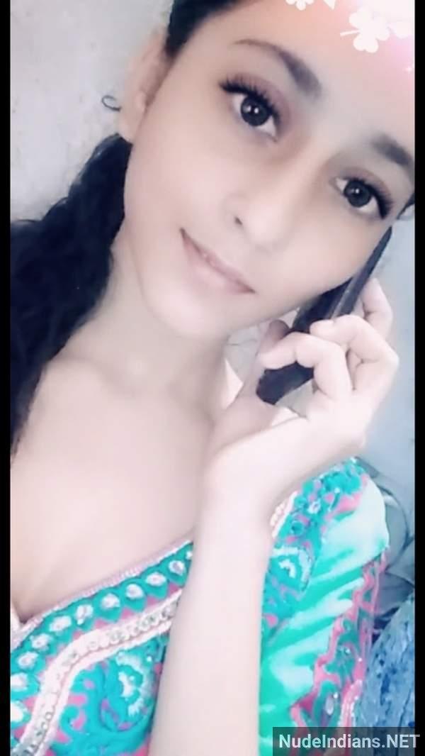 https://pub-5fcdf72a54cd4edbb03ec3edaa415a42.r2.dev/nakedleaks/scandalous_exposé:_sensational_selfies_of_patna_girlfriend_exposed/33.jpg