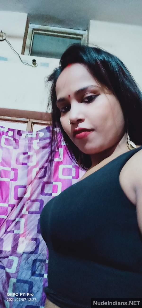 https://pub-5fcdf72a54cd4edbb03ec3edaa415a42.r2.dev/nakedleaks/scandalous_kanpuriya_wife_devar_intimate_images/21.jpg