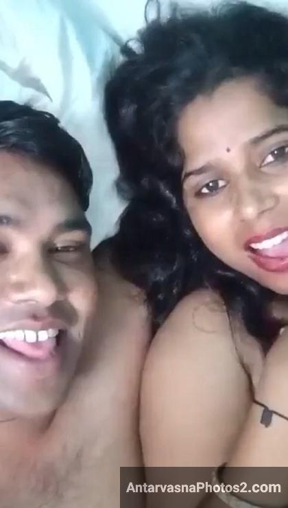 https://pub-5fcdf72a54cd4edbb03ec3edaa415a42.r2.dev/nakedleaks/scandalous_photos_of_teacher_bhabhi_with_a_big_gaand/1.jpg