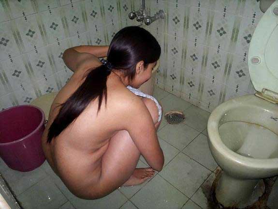 https://pub-5fcdf72a54cd4edbb03ec3edaa415a42.r2.dev/nakedleaks/scandalous_release_of_indian_college_students'_intimate_photos/1.jpg
