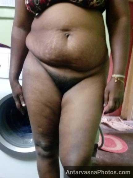 https://pub-5fcdf72a54cd4edbb03ec3edaa415a42.r2.dev/nakedleaks/scenic_indian_village_aunt's_sensual_photos/6.jpg