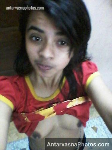 https://pub-5fcdf72a54cd4edbb03ec3edaa415a42.r2.dev/nakedleaks/school_teen_revealing_her_boobs_at_19_years_old/2.jpg