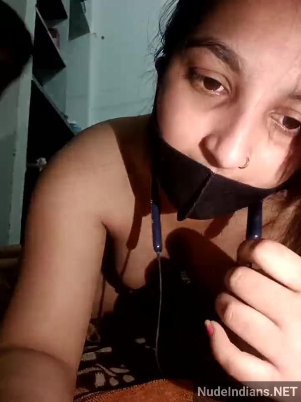 https://pub-5fcdf72a54cd4edbb03ec3edaa415a42.r2.dev/nakedleaks/secret_recording_of_nighttime_intimate_encounter_at_home_in_kanpur/15.jpg