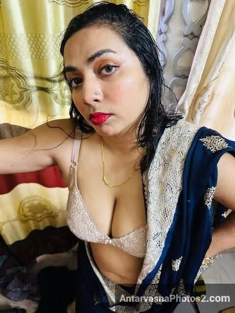 https://pub-5fcdf72a54cd4edbb03ec3edaa415a42.r2.dev/nakedleaks/seductive_act_by_bihari_lady_showcasing_her_breasts!/3.jpg