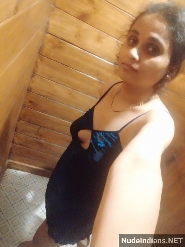 https://pub-5fcdf72a54cd4edbb03ec3edaa415a42.r2.dev/nakedleaks/seductive_bangalore_woman_smitha_flaunts_her_beauty_in_lingerie/11.jpg