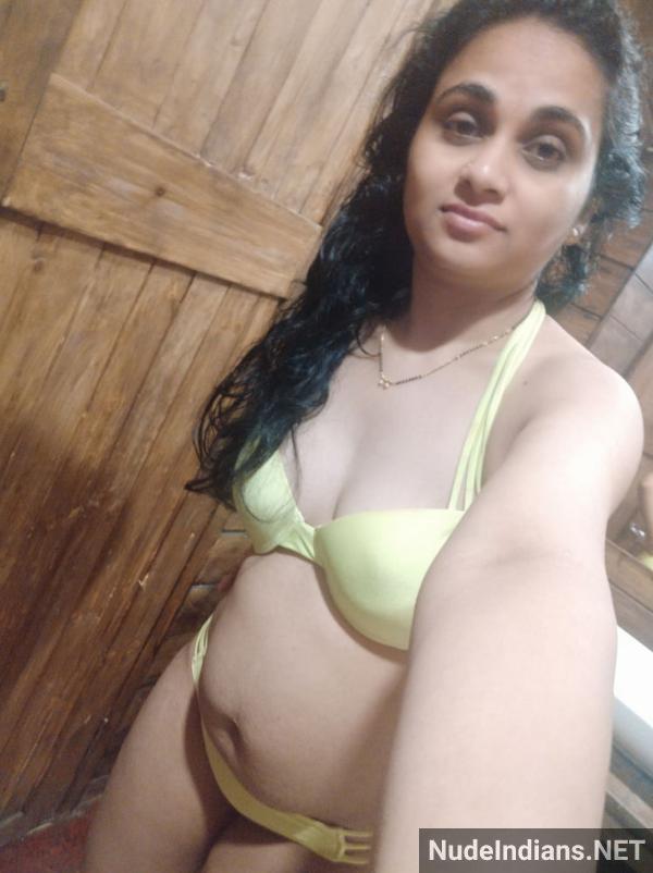 https://pub-5fcdf72a54cd4edbb03ec3edaa415a42.r2.dev/nakedleaks/seductive_bangalore_woman_smitha_flaunts_her_beauty_in_lingerie/16.jpg