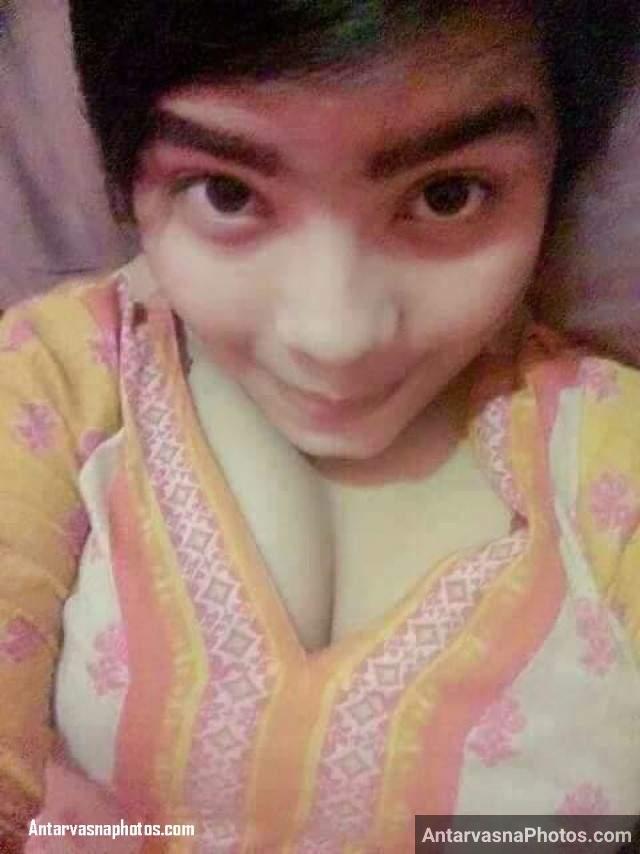 https://pub-5fcdf72a54cd4edbb03ec3edaa415a42.r2.dev/nakedleaks/seductive_bangladeshi_girl's_sensual_photos/0.jpg
