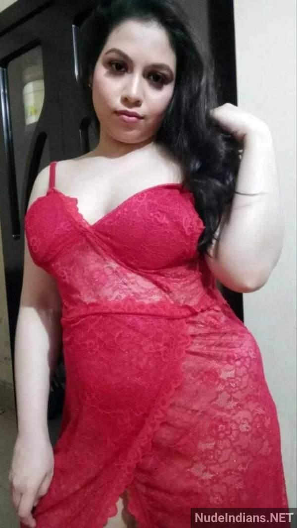 https://pub-5fcdf72a54cd4edbb03ec3edaa415a42.r2.dev/nakedleaks/seductive_bengali_woman_displaying_large_buttocks_and_breasts/14.jpg