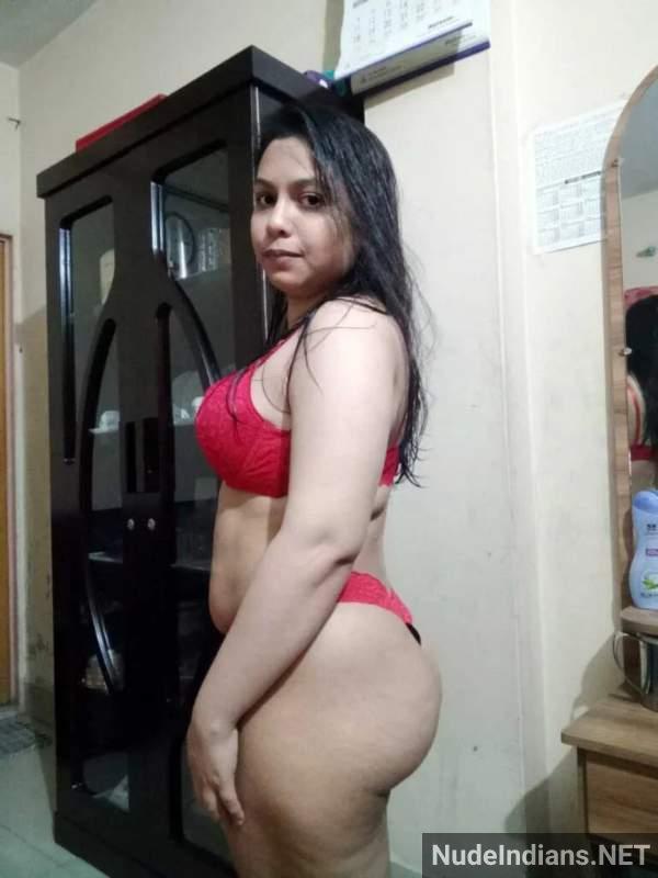 https://pub-5fcdf72a54cd4edbb03ec3edaa415a42.r2.dev/nakedleaks/seductive_bengali_woman_displaying_large_buttocks_and_breasts/30.jpg