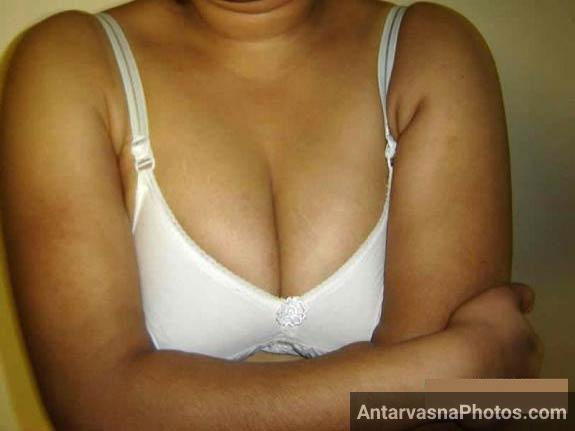 https://pub-5fcdf72a54cd4edbb03ec3edaa415a42.r2.dev/nakedleaks/seductive_big_breasts_of_the_hot_bhabhi_from_solapur/2.jpg