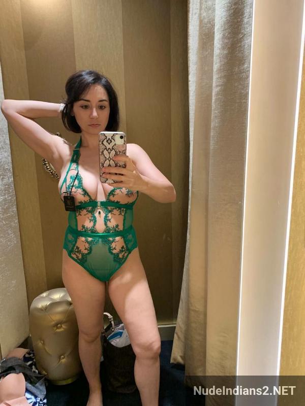 https://pub-5fcdf72a54cd4edbb03ec3edaa415a42.r2.dev/nakedleaks/seductive_compilation_of_nri_punjabi_wife_kirandeep_kaur/41.jpg