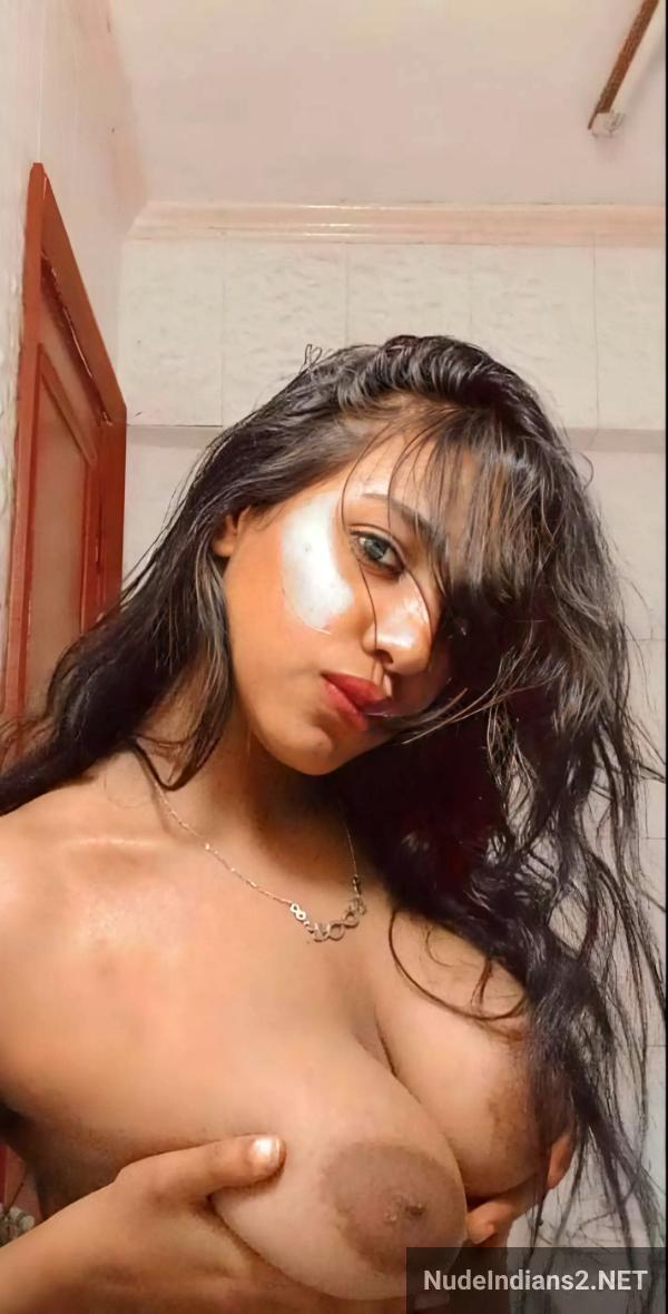 https://pub-5fcdf72a54cd4edbb03ec3edaa415a42.r2.dev/nakedleaks/seductive_delhi_girl_rashi_pandey_enticing_boyfriend_with_her_provocative_display/10.jpg