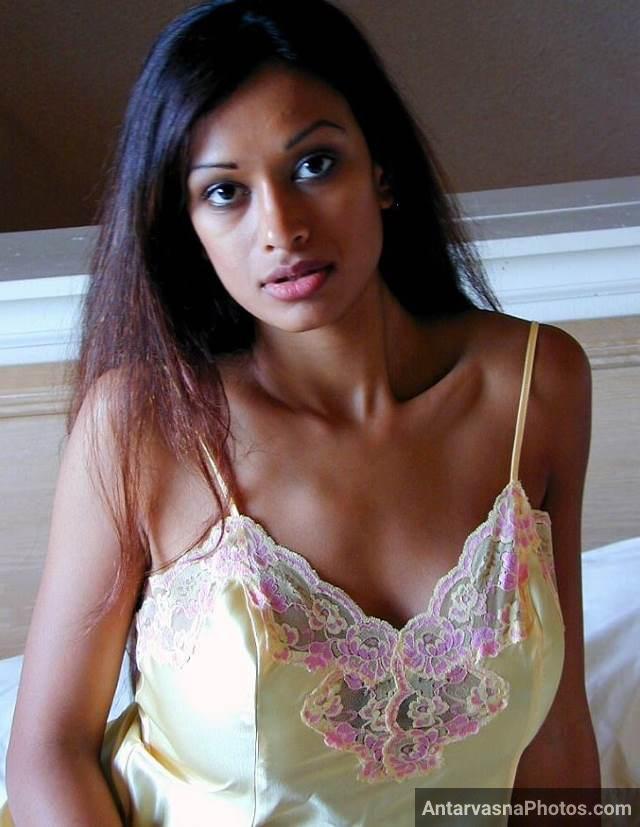 https://pub-5fcdf72a54cd4edbb03ec3edaa415a42.r2.dev/nakedleaks/seductive_desi_boobs_photo_in_revealing_lingerie/11.jpg