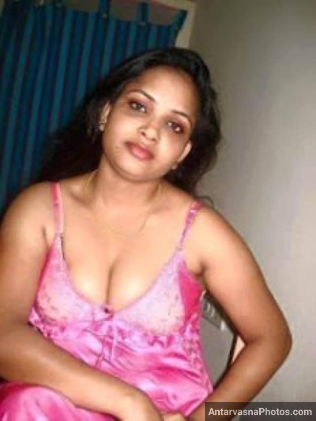 Seductive Desi Boobs Photo in Revealing Lingerie