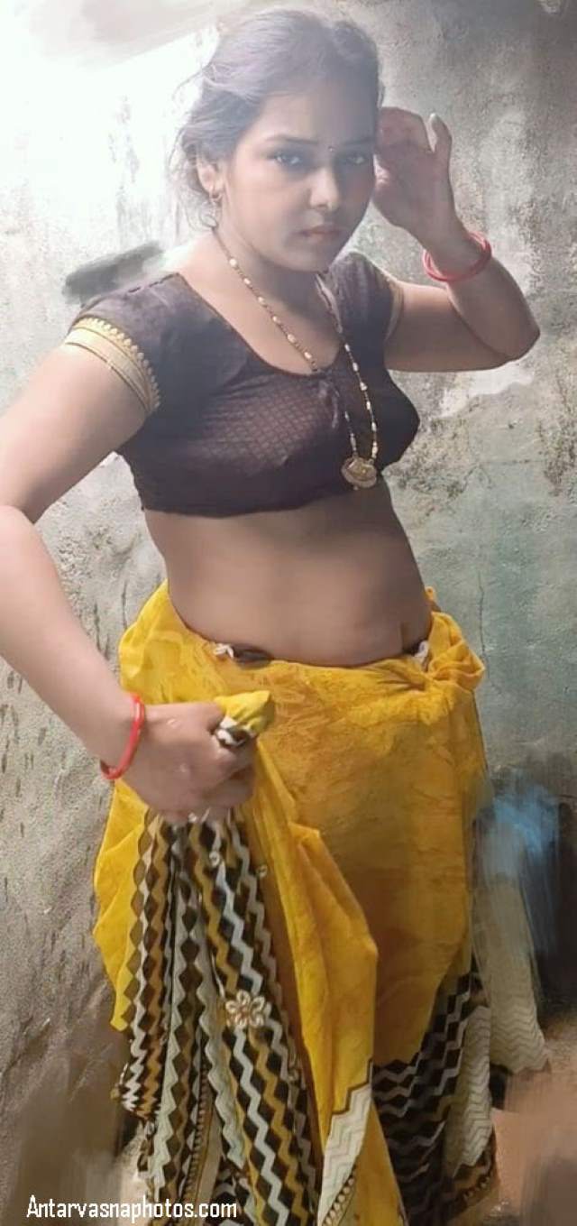 https://pub-5fcdf72a54cd4edbb03ec3edaa415a42.r2.dev/nakedleaks/seductive_desi_images_of_pooja_bhabhi/0.jpg