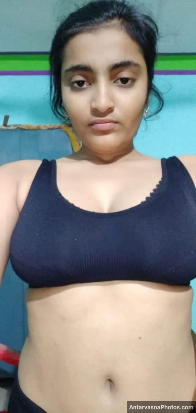 https://pub-5fcdf72a54cd4edbb03ec3edaa415a42.r2.dev/nakedleaks/seductive_desi_lady_exposing_her_full_bosom_and_private_area_images/1.jpg