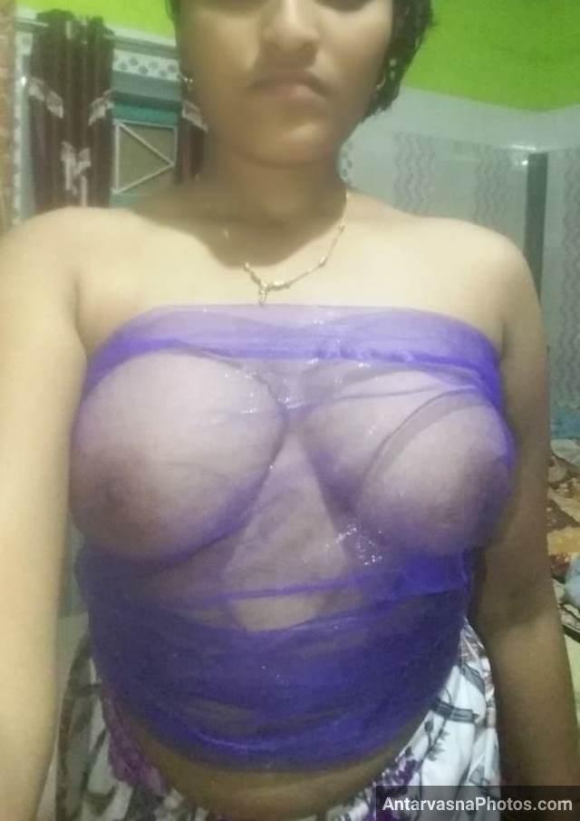 https://pub-5fcdf72a54cd4edbb03ec3edaa415a42.r2.dev/nakedleaks/seductive_desi_lady_exposing_her_full_bosom_and_private_area_images/3.jpg