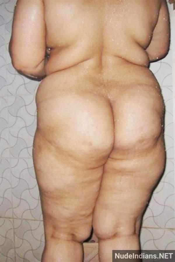 https://pub-5fcdf72a54cd4edbb03ec3edaa415a42.r2.dev/nakedleaks/seductive_desi_mature_aunties_flaunting_their_curves_for_attention/43.jpg