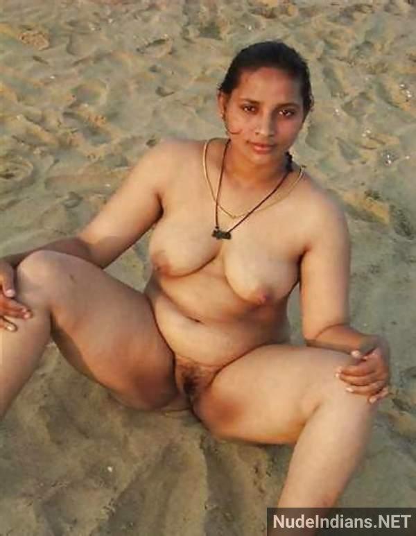 https://pub-5fcdf72a54cd4edbb03ec3edaa415a42.r2.dev/nakedleaks/seductive_desi_mature_aunties_flaunting_their_curves_for_attention/48.jpg