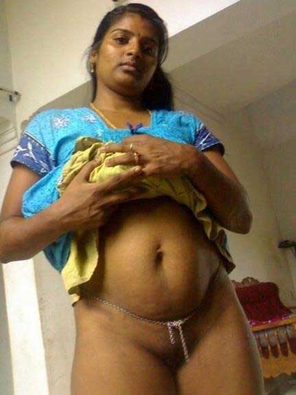 https://pub-5fcdf72a54cd4edbb03ec3edaa415a42.r2.dev/nakedleaks/seductive_desires_of_a_traditional_indian_woman/0.jpg