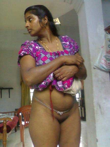 https://pub-5fcdf72a54cd4edbb03ec3edaa415a42.r2.dev/nakedleaks/seductive_desires_of_a_traditional_indian_woman/1.jpg
