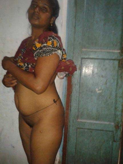 https://pub-5fcdf72a54cd4edbb03ec3edaa415a42.r2.dev/nakedleaks/seductive_desires_of_a_traditional_indian_woman/7.jpg