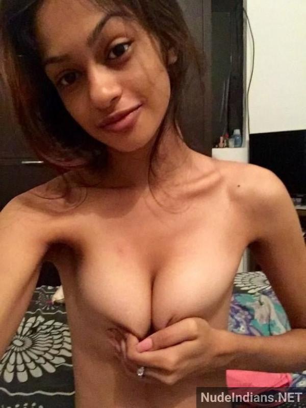 https://pub-5fcdf72a54cd4edbb03ec3edaa415a42.r2.dev/nakedleaks/seductive_display_of_curvy_figure_by_south_delhi_girlfriend_niyati/18.jpg