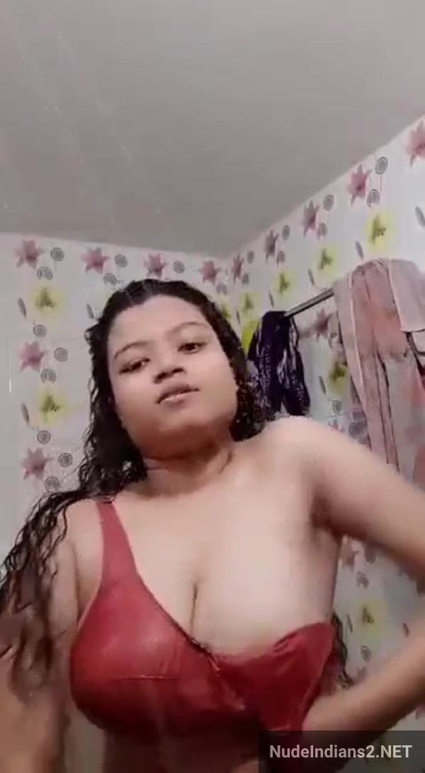 https://pub-5fcdf72a54cd4edbb03ec3edaa415a42.r2.dev/nakedleaks/seductive_display_of_large_breasts_by_young_muslim_girlfriend_in_kanpur_shower/34.jpg