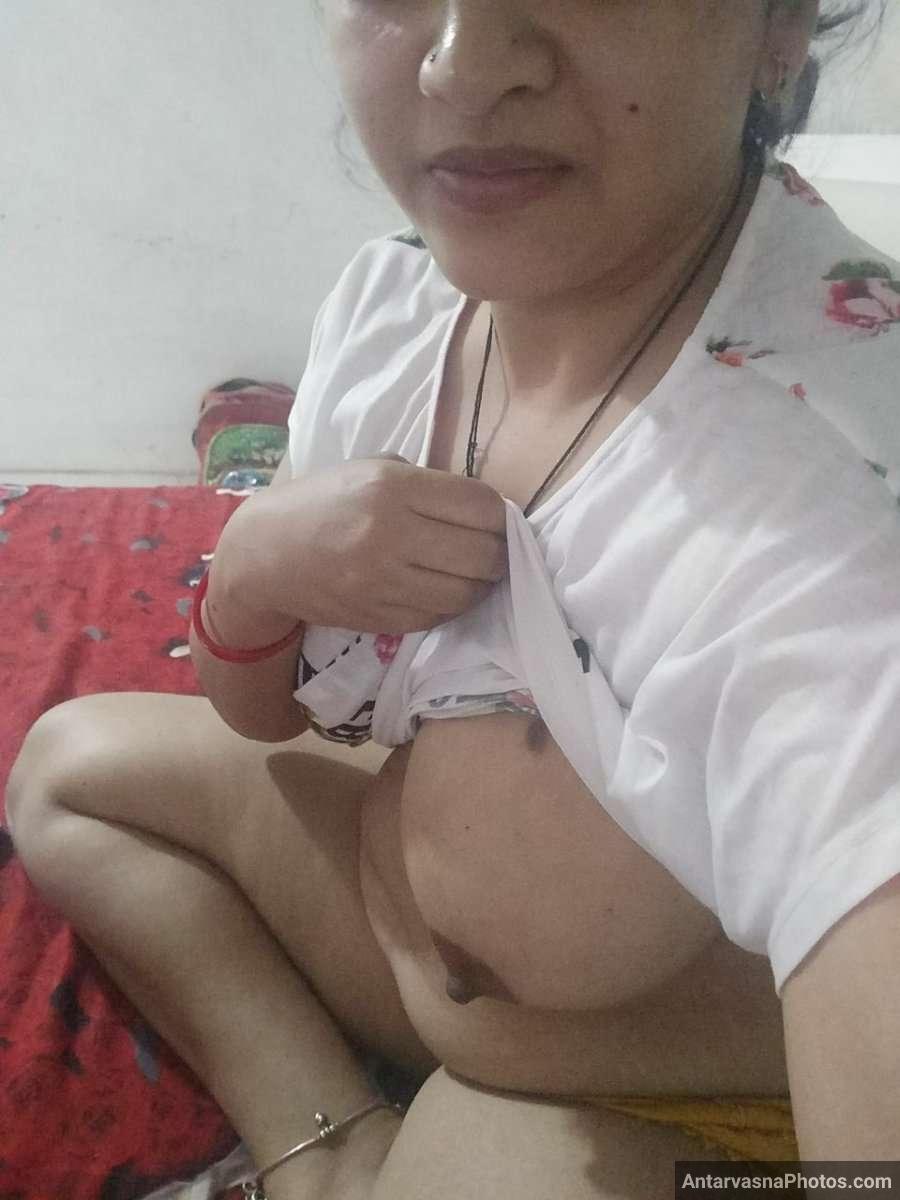 https://pub-5fcdf72a54cd4edbb03ec3edaa415a42.r2.dev/nakedleaks/seductive_images_of_a_bengali_aunt_from_kolkata/8.jpg