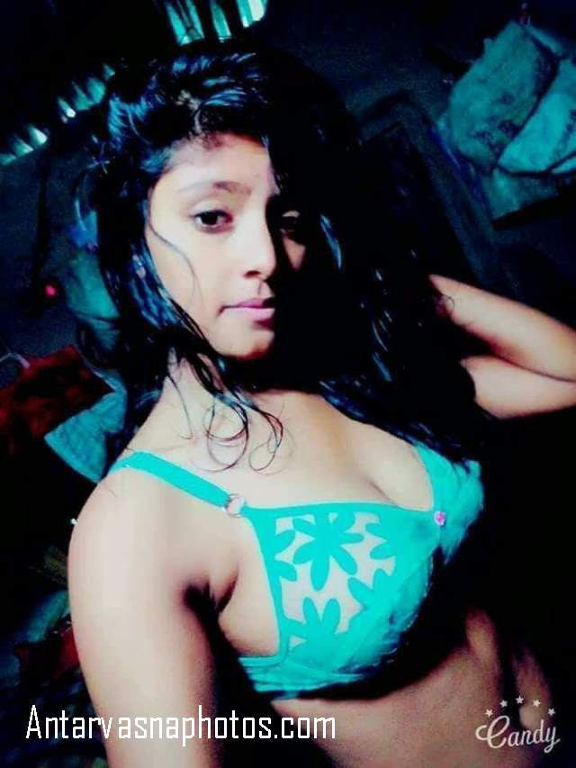 https://pub-5fcdf72a54cd4edbb03ec3edaa415a42.r2.dev/nakedleaks/seductive_images_of_a_female_college_student/3.jpg